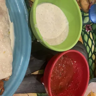 White salsa and red salsa