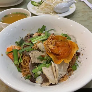 Mi là cây with clear noodles- Instagram @Table4tu