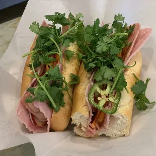 Cold cut banh mi