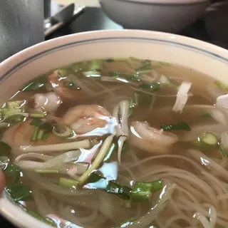 Pho Tom (Shrimp Pho)