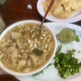 Menudo blanco con pata y grano muy deli deli delicious