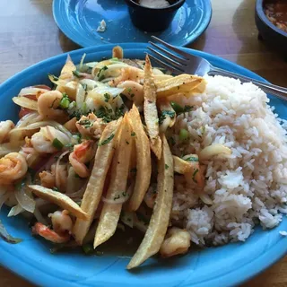 Saltado de Camarones