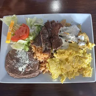 Chilaquiles with meat