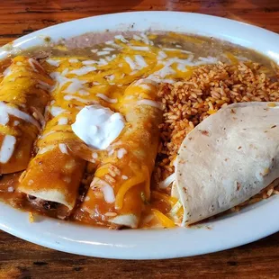 3 Enchiladas and a Taco