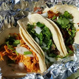 Tres tacos