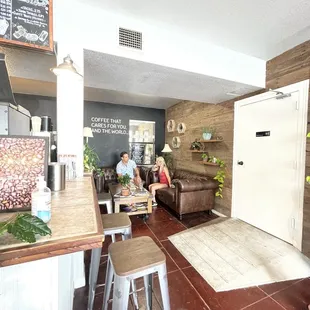 Another small sitting area to the side of the bar