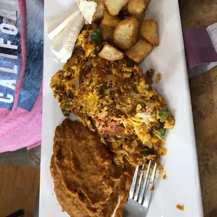 Chorizo and eggs a la mexicana