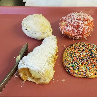 A sugar cookie and Bavarian cream filled treats.