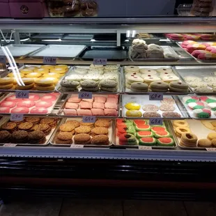 donuts, food, dough desserts