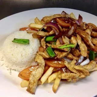 Saltado de Pollo