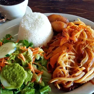 Bistec encebollado