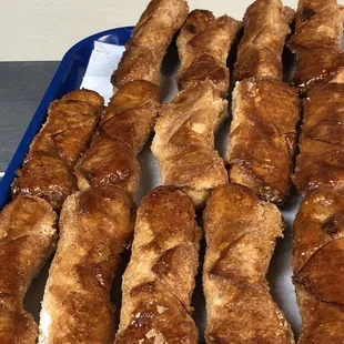 Quesitos (crispy cheese filled croissant)