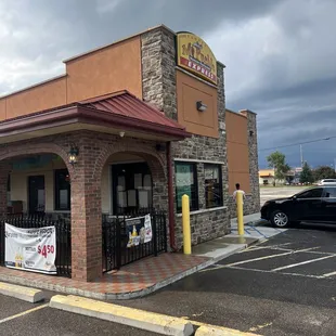 the front of a mexican restaurant