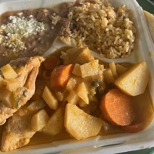Pollo Guisado