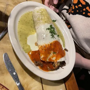  person holding a plate of food