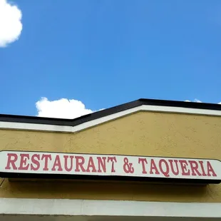 Love these lil shops such an adventure #yelpjax #wandering #lookingforstrangeandnew