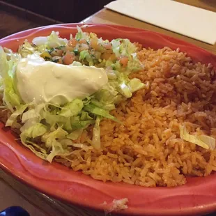 Sides that come with the fajita (I got it without beans)