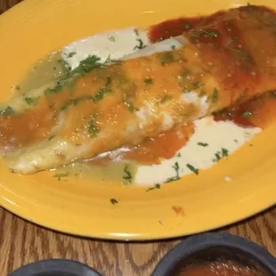 Burrito Bandera. Follow my food Instagram @everyday_bites