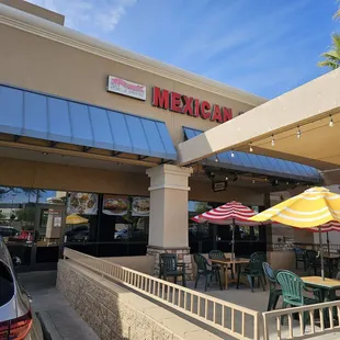 the outside of a mexican restaurant