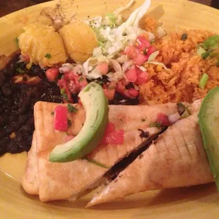 Le creme chimichanga....steak, red bell peppers, cream cheese sauce = deliciousness!