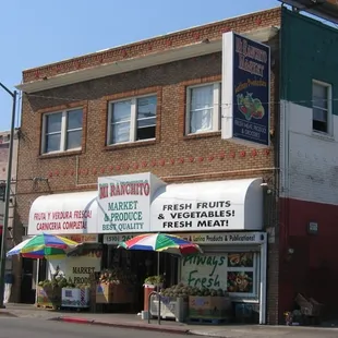 a view of a street corner