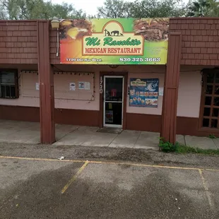 Great....Great mexican resuarant....very friendly.....family owned...excellent service....execellent food