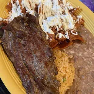 Chilaquiles rojos with Carne Asada. Heads up, they weren't good :( they use canned sauce and no flavor to the meat. I was disappointed.