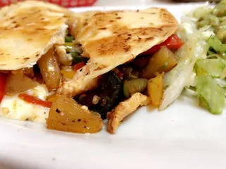 El Jalisco Grill & Bar