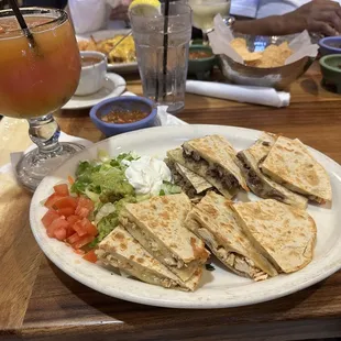 Quesadillas chicken and beef