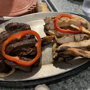 Fajitas Al Carbon (Chicken or Beef)