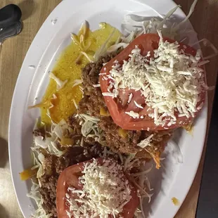 tostada / enchilada