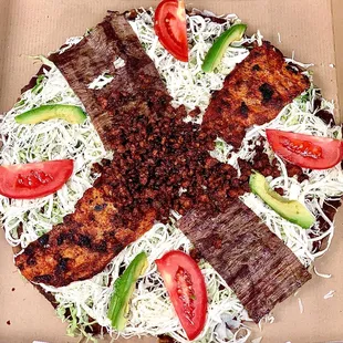 Tlayuda mixta extendida