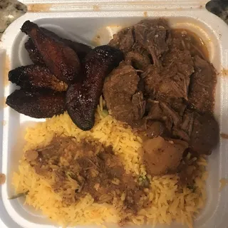 Ropa Vieja - Shredded Beef (Choose 1 rice & 1 side (included))