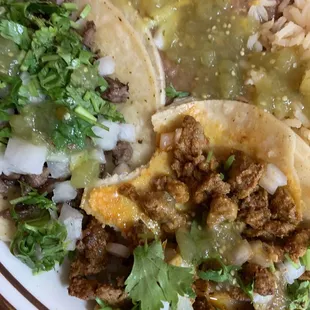 Dos Tacos con Arroz y Frijoles lunch plate: steak &amp; al pastor