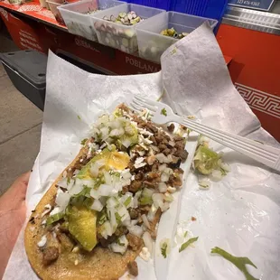 Memelita de frijol / with asada