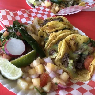 Tacos de Bistec and Asada