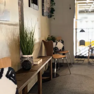 Mi Tea Lounge/ Level 2