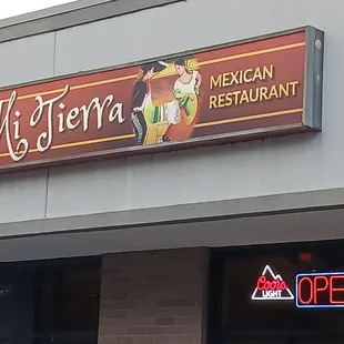 the front of a mexican restaurant