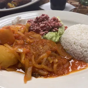 Tongue cassava beet salad and rice