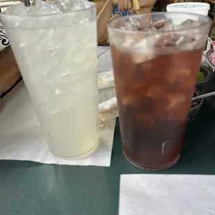 Mom ordered fresh lemonade I ordered sweet tea.  Lemonade has no refills. Sweet tea does.