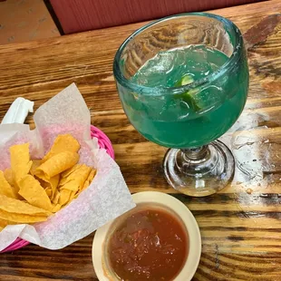 El Hefe margarita, chips and salsa!! All excellent!!