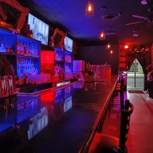 Mi Vida Loca Bar and Lounge