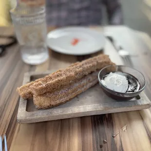 Churros Con Chocolate