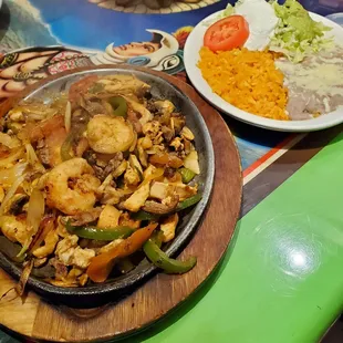 Texas Fajitas @biteofdetroit