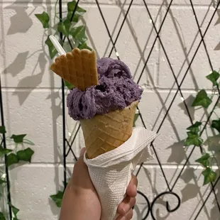 Ube cookies and cream