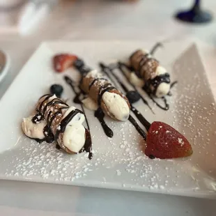 Canolis