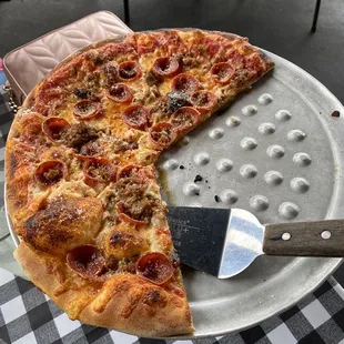 Pepperoni &amp; sausage pizza