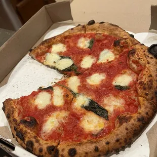 Margherita pizza