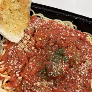 Spaghetti and meatballs -very yummy!