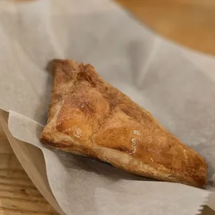 Guava and cheese pastelito